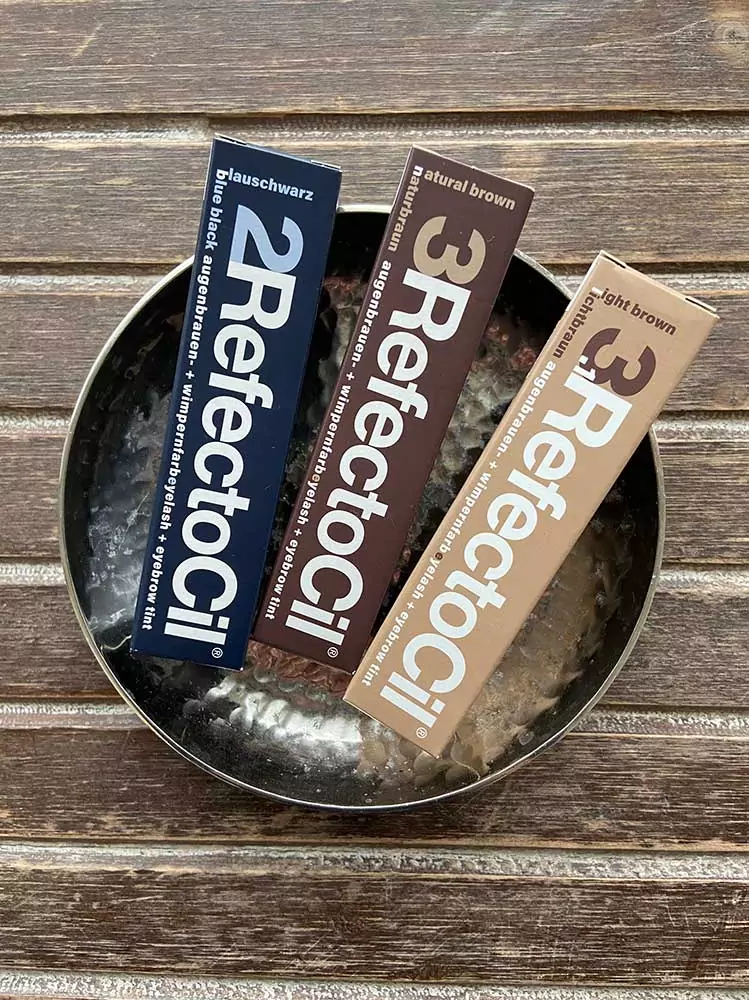 1-refectocil-wimpernfarbe-augenbrauenfarbe-shop-Sara-Pavo-Cosmetics-e1718634074355