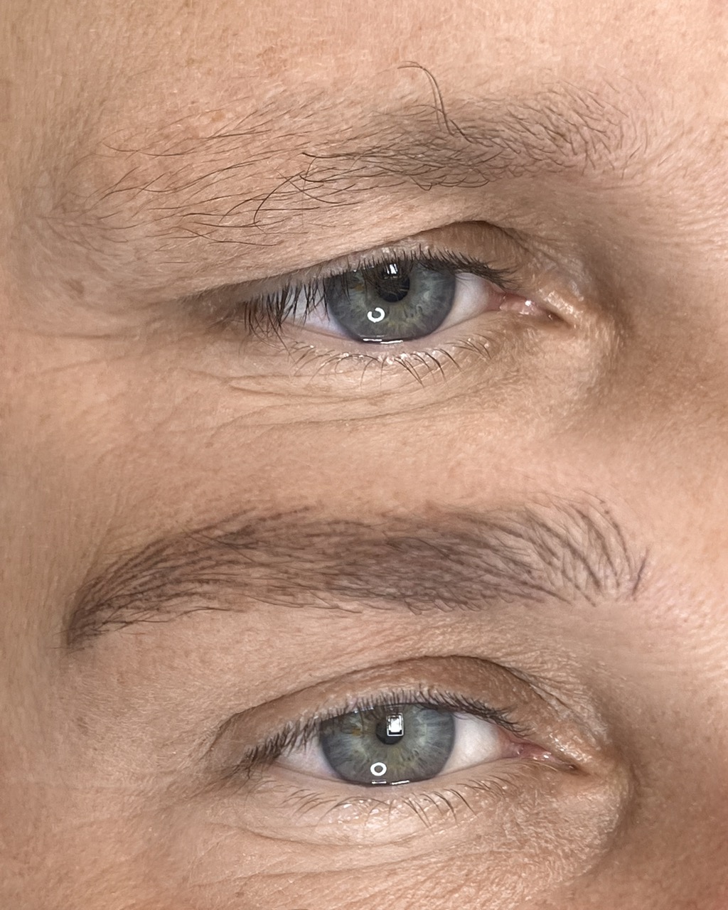 Wimpernkranzverdichtung Köln | Permanent Make-up Köln - Sara Pavo